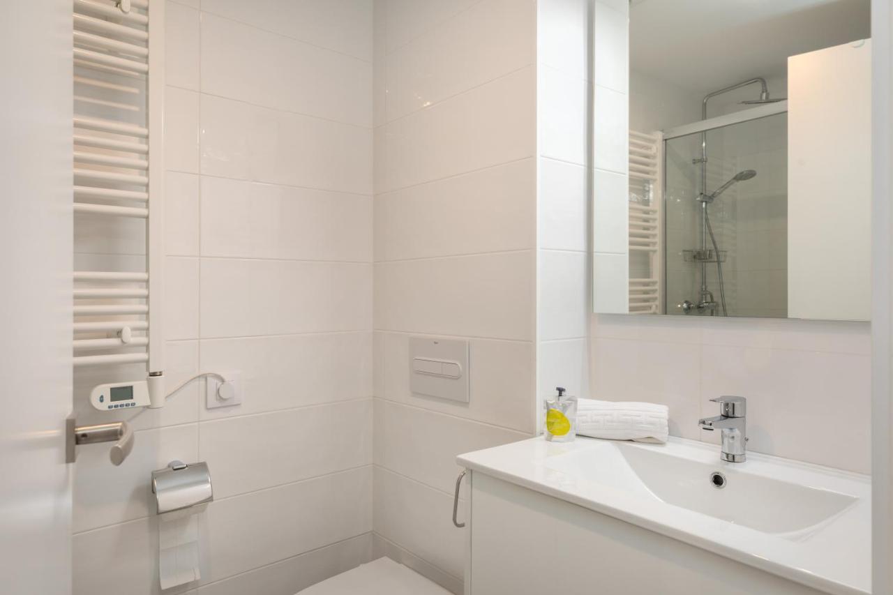 Flalteli Rambla 5 4-1 Apartment Girona Luaran gambar